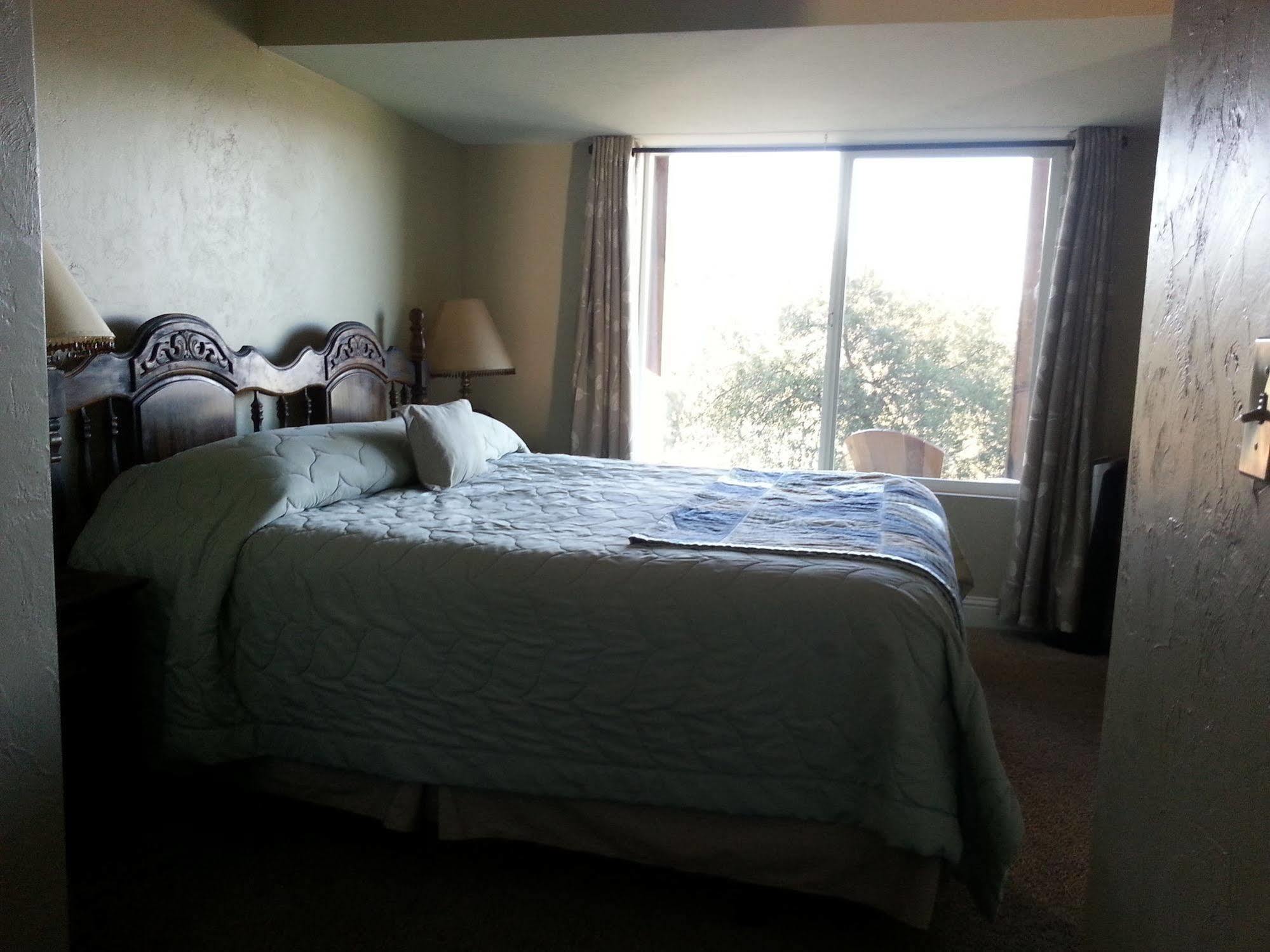 Yosemite Sierra View Bed&Breakfast Oakhurst Exterior foto